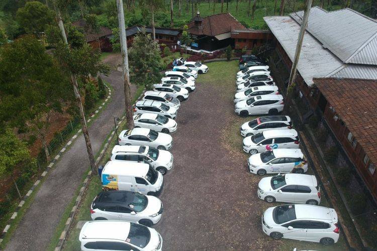 7 Tahun Kebersamaan Komunitas Pecinta Mobil Putih