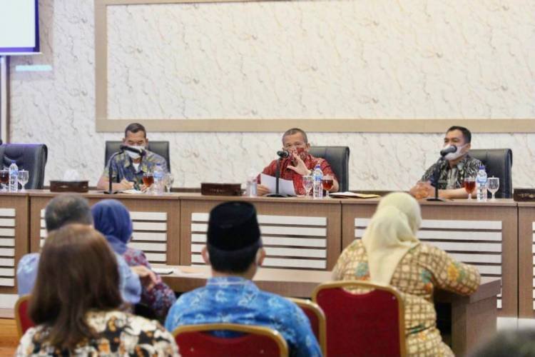 Pemko Terima Hibah 4475 Thermogun dari KPU Medan