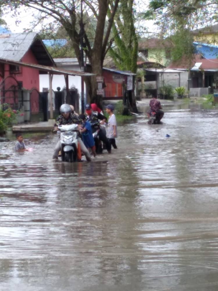 Drainase Tidak Berfungsi, Jalan Datuk Rubiah Sepekan Terendam Banjir