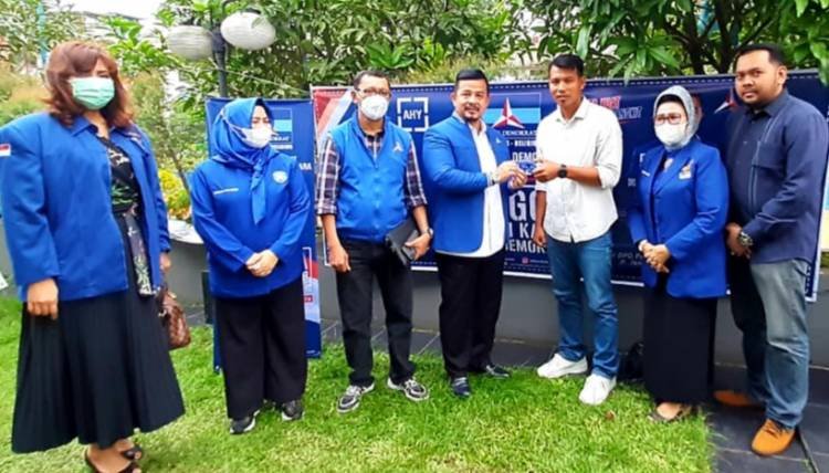 Mantan Pemain PSMS Saktiawan Sinaga Jadi Kader Partai Demokrat