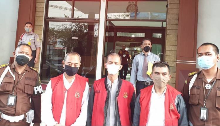 Kejaksaan Jebloskan 3 Tersangka Kasus Dugaan Korupsi Hotel Grand Cempaka Rp5 Miliar