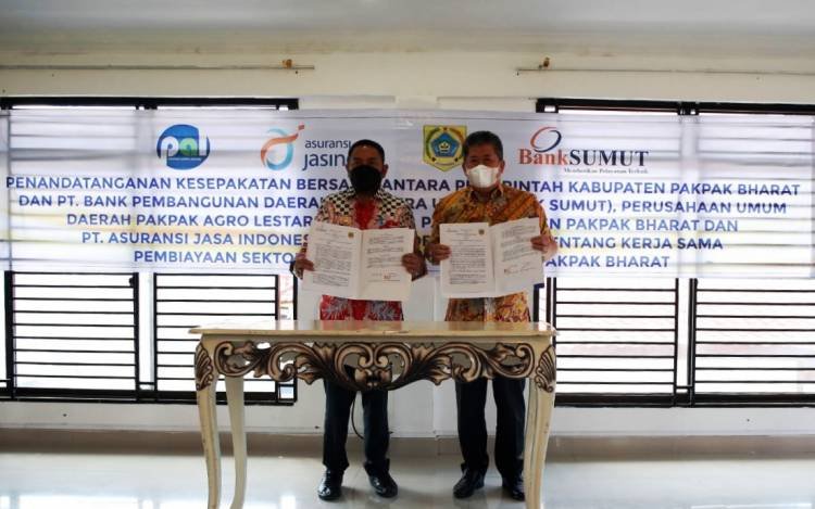 Pemkab Pakpak Bharat Tandatangani MoU dengan Bank Sumut