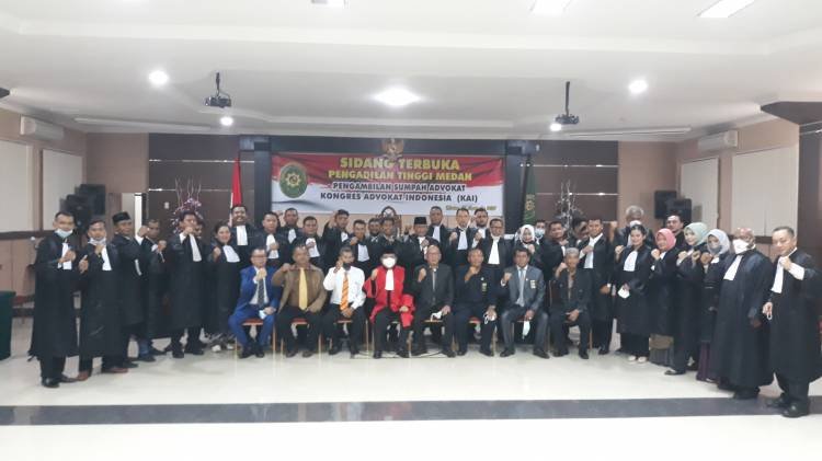 PT Medan Ambil Sumpah Profesi 36 Advokat Muda KAI Sumut