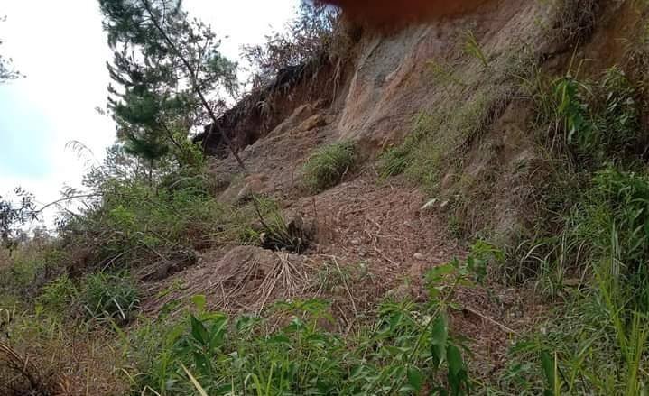 Jalan Penghubung Desa Hinalang-Nagori Purba Putus, Tertimbun Longsor Lima Tahun Lalu