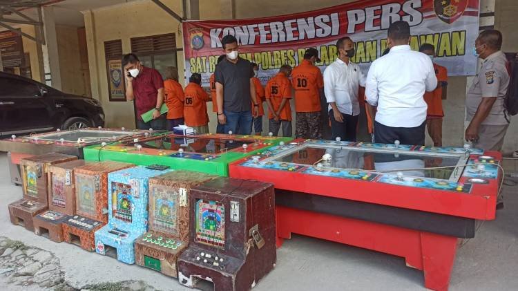 Polisi Gerebek Lokasi Judi Tembak Ikan di Labuhan Deli 