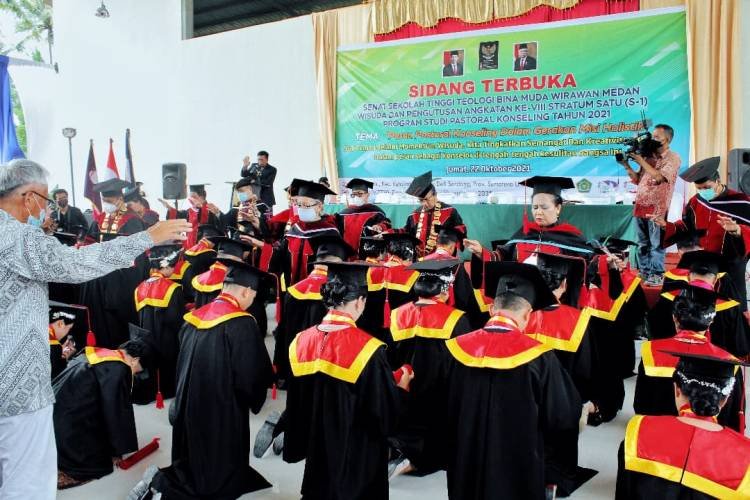 39 Mahasiswa STT Bina Muda Wirawan Medan Diwisuda