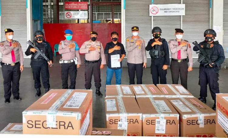 79.500 Botol Vaksin Coronavac Tiba di Bandara Kualanamu