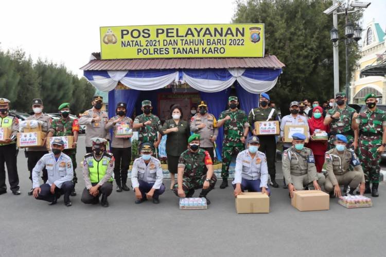 Kapolda Sumut dan Pangdam I/BB Tinjau Pos Pelayanan Ops Lilin Toba di Berastagi