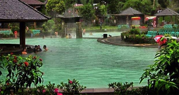 Kolam Wisata Simatahari,  Pemkab Labusel, Kolam Renang dan Olahraga Simatahari Pemkab Labusel