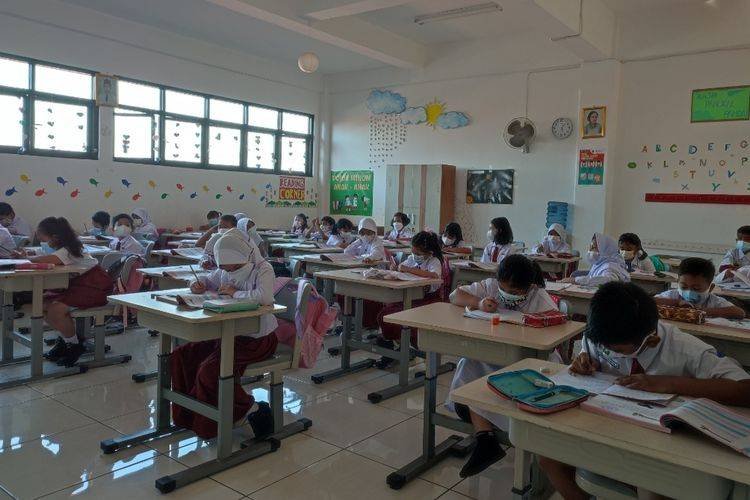 PPTM 100 Persen, Sekolah YPN Masty Pencawan Masih Gelar 50 Persen