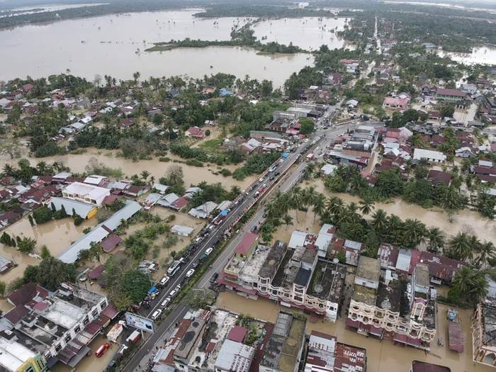 Banjir Aceh Utara-Tamiang Belum Surut, Ribuan Warga Masih Ngungsi