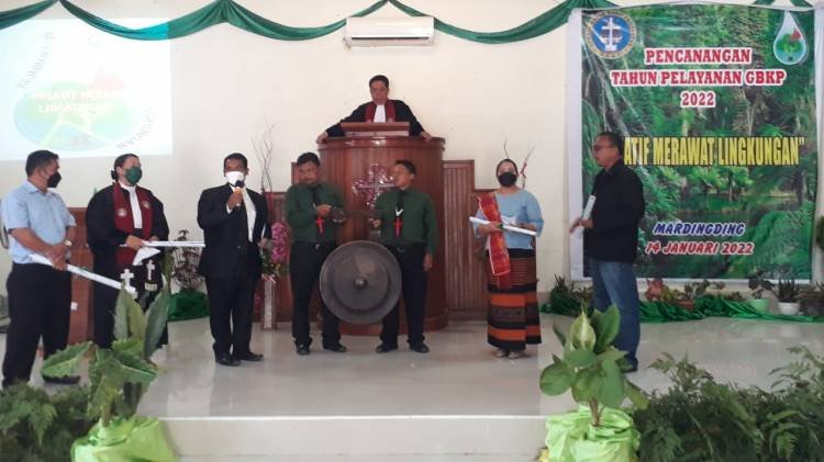 BPMK Lau Baleng Canangkan Tahun Pelayanan GBKP dan Tanam Pohon di Mardingding