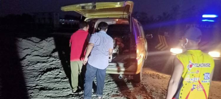 Mayat  Pria Tanpa Identitas Ditemukan Mengapung di Sungai Ular 