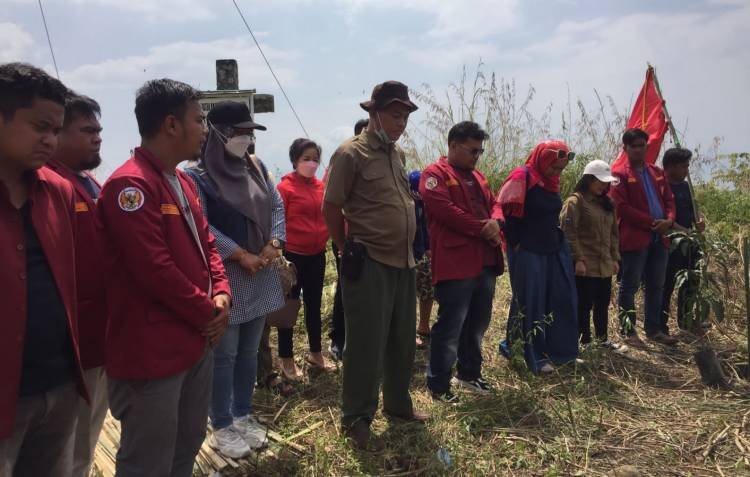 BPDASHL Asahan Barumun Bersama Himapsi Tanam Pohon di Haranggaol