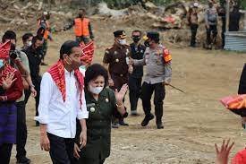 Bupati Usulkan Pembangunan Kabupaten Karo Pada Saat Kunjungan Kerja Jokowi ke Liang Melas Datas
