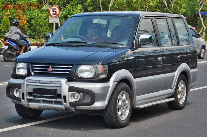 Mitsubishi Kuda Milik Ketua Karang Taruna Labusel Diduga Dibakar OTK