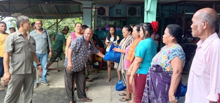 HUT ke 74, Komisaris CV Key-Key Salurkan Bantuan 475 Paket Sembako