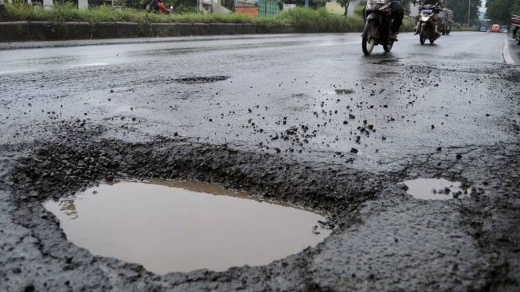 Jalan Provinsi Juanda Kisaran Memprihatinkan