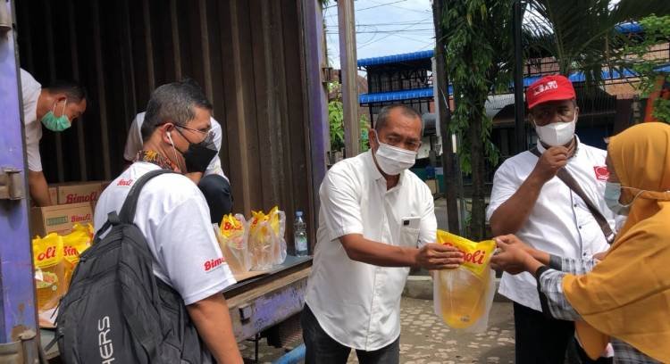 Warga Medan Antusias Ikuti OP Migor Projo Sumut dan PT Salim, 10 Ton Tersalur