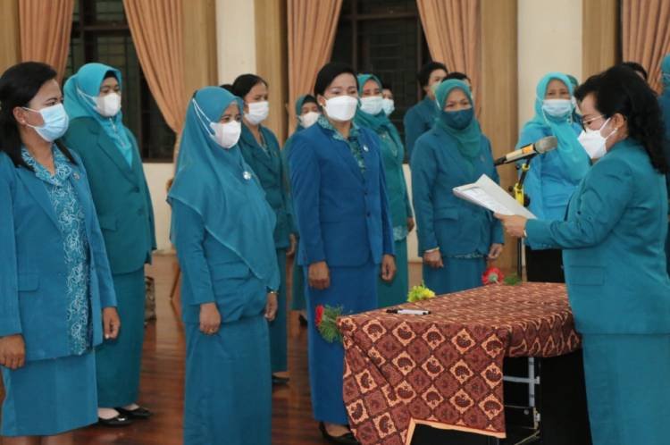 32 Ketua TP-PKK Kecamatan se-Kabupaten Simalungun Dilantik 