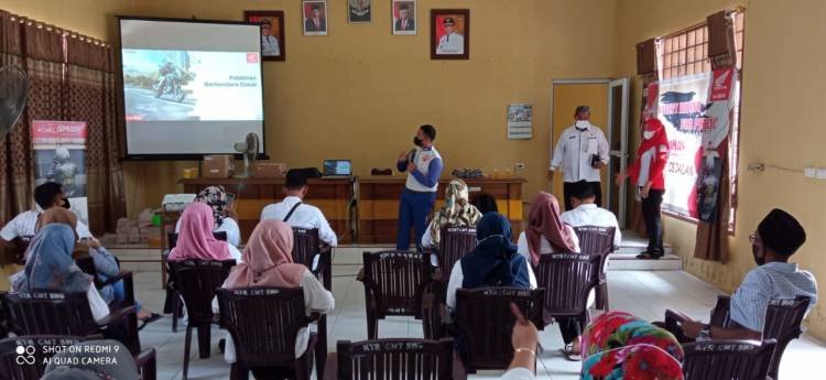 Honda Gelar Edukasi “Safety Riding for Goverment” di Sawit Seberang