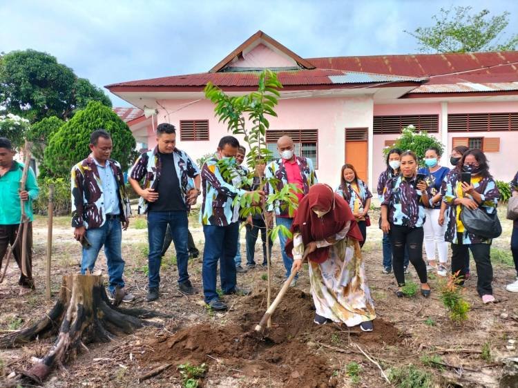 Peringati Hari Bakti Rimbawan, DPD IPK Pematangsiantar  Tanam Pohon