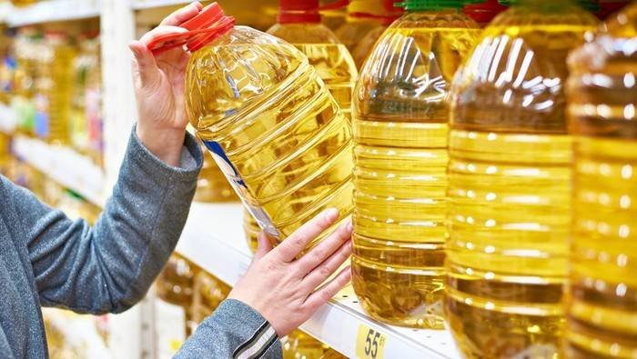 Ombudsman Duga Kelangkaan Minyak Goreng Gara-gara Disparitas Harga-Panic Buying