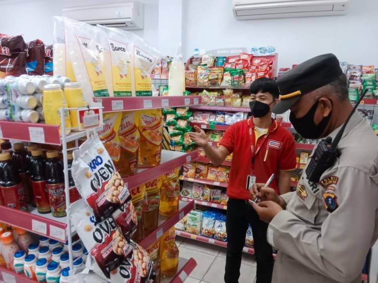 Pastikan Stok Minyak Goreng Aman, Polres Tanjungbalai Monitor ke Mini Market dan Pasar