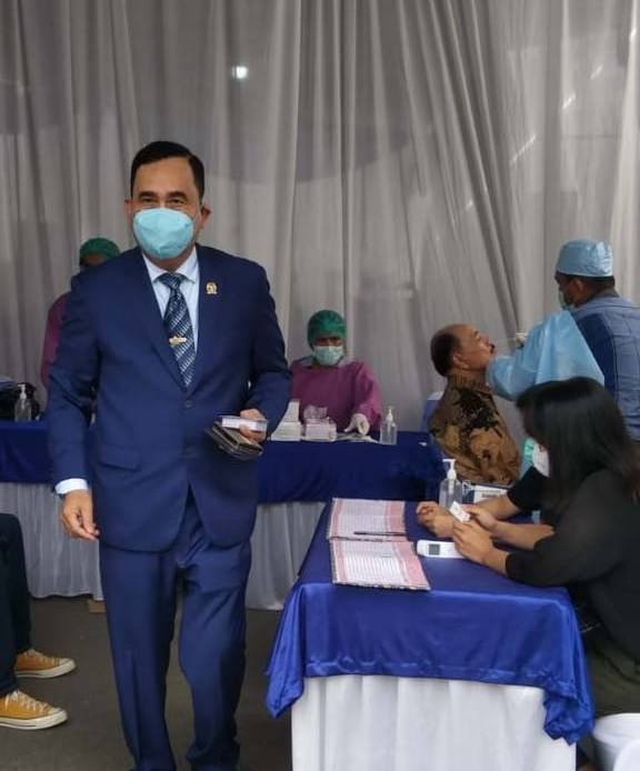 Anggota DPR RI Gelar Tes Antigen Gratis di Medan