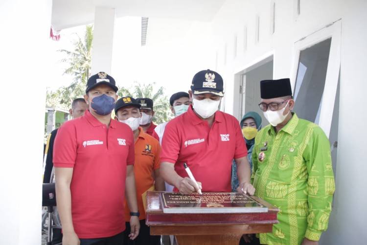 Bupati Resmikan Kantor Desa Bengkel, Harap Pelayanan Meningkat