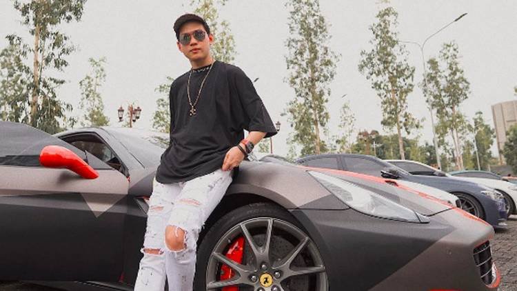 Demi Konten, Indra Kenz Ternyata Pura-pura Beli Rolls-Royce dan Toyota Supra