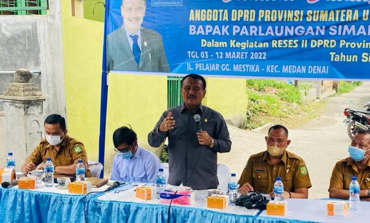 Masyarakat Jalan Pelajar Gang Mestika Medan Bertahun-tahun Langganan Banjir Ngadu ke DPRD SU