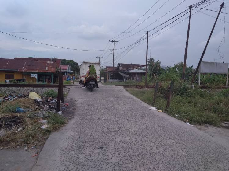 Pemudik Diminta Waspadai Perlintasan Kereta Api Tak Berpalang di Asahan