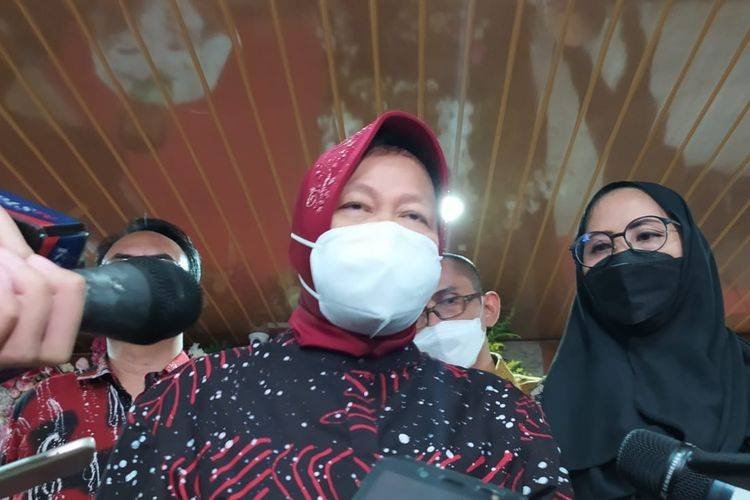 Sepulang dari Riyadh, Mensos Risma Positif Covid-19