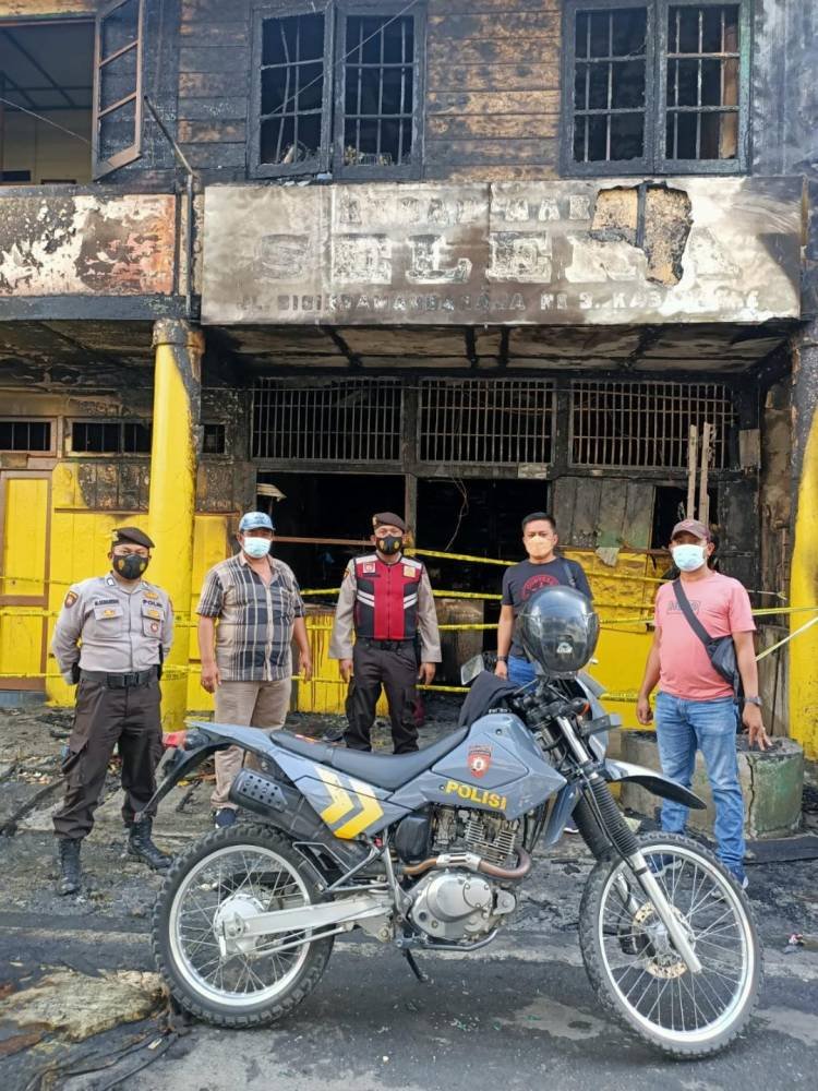 Rumah Makan Selera Kabanjahe Dilalap Api, Pemilik Luka