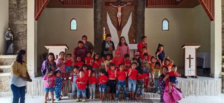 STP Salurkan Telur Paskah Kepada 8 Gereja Sekitar Operasional Perusahaan