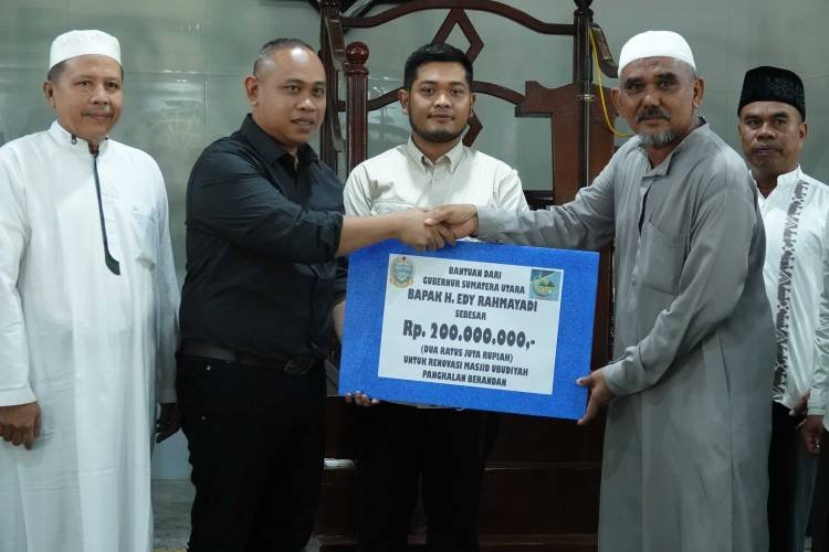 Ketua BKM Ubudiyah Pangkalanbrandan Terharu Terima Bantuan dari Gubernur Edy Rahmayadi