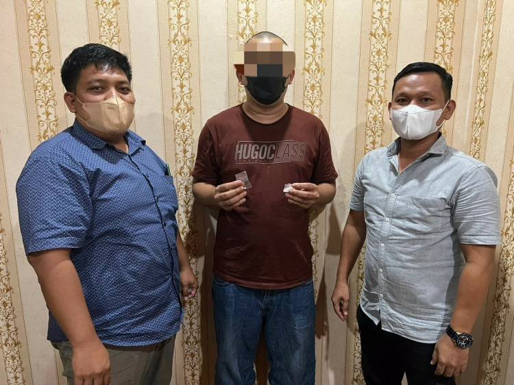 Polisi Bekuk Pengedar Narkoba di Medan Polonia