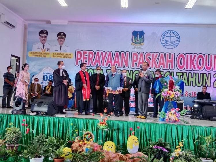 Wali Kota dan Ketua DPRD Tebingtinggi Hadiri Perayaan Paskah Oikumene