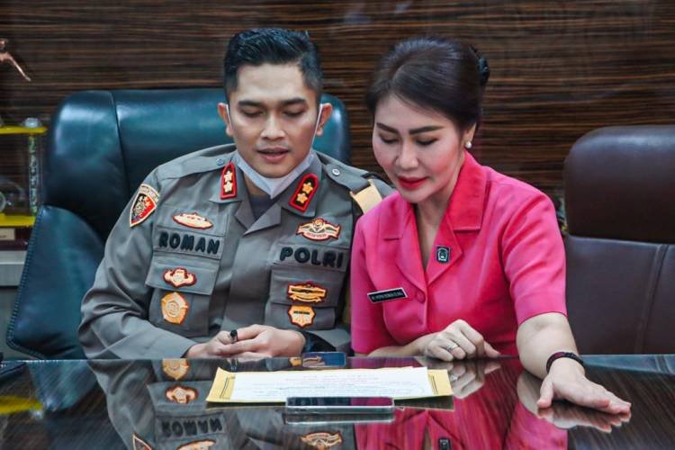 Kapolres Tapsel Ajak Personel Bina Kerukunan dan Keharmonisan Rumah Tangga