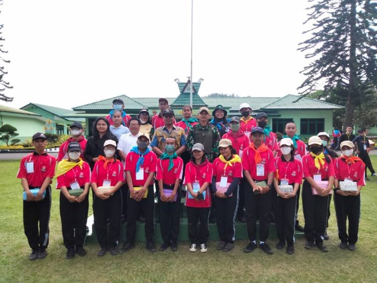 Dandim 0205/TK Tutup Giat Pendidikan dan Pengukuhan Siswa Berkarakter