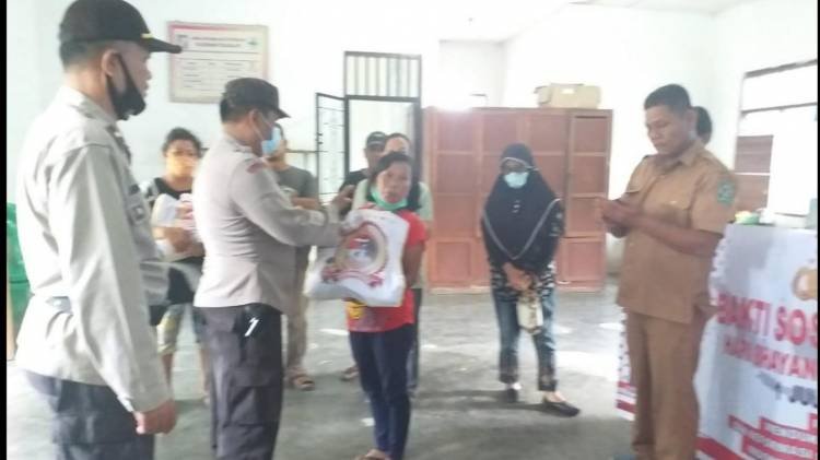 Sambut HUT ke-76 Bhayangkara, Polsek Tiga Balata Gelar Bansos Kepada Masyarakat