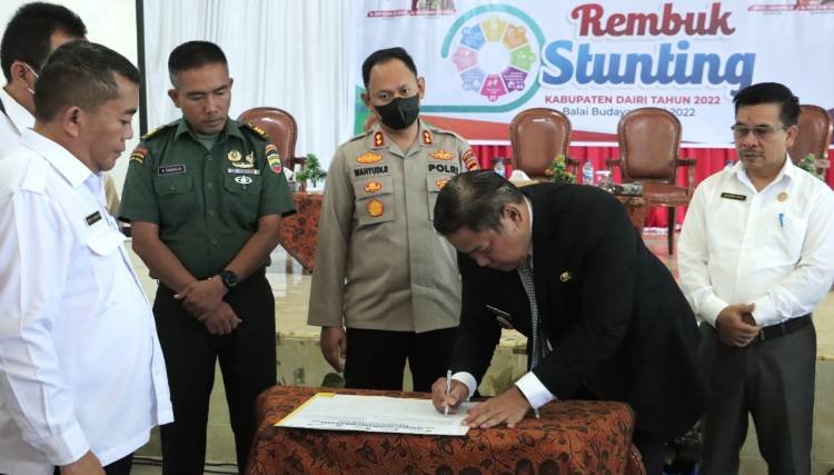Bupati, Forkopimda dan OPD Tandatangani Komitmen Penurunan Stunting di Dairi