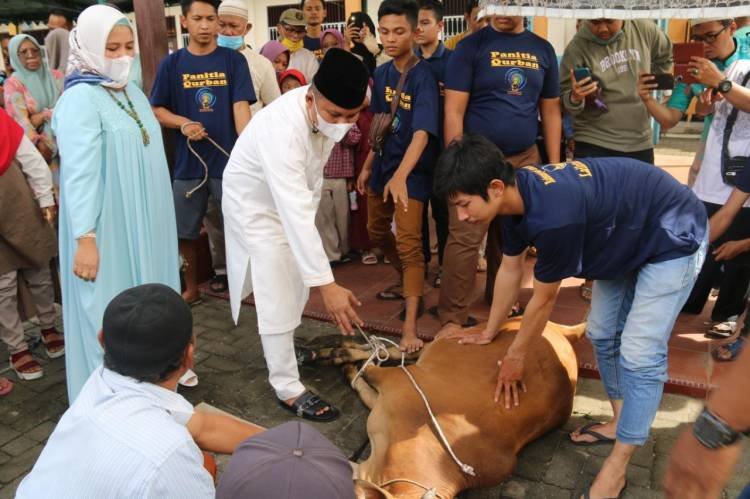 Wakil Ketua DPRD SU Shalat Idul Adha di Masjid Taqwa Muhammadiyah Medan Timur