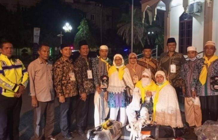 Wakil Bupati Sambut Kepulangan Jamaah Haji Asal Pakpak Bharat