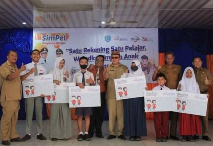 Pemkab Labuhanbatu Peringati Hari Menabung, Ajak Pelajar Gemar Menabung