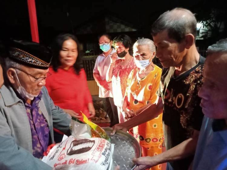 Warga Jalan Permai Medan Perjuangan Gelar Kegiatan Amal