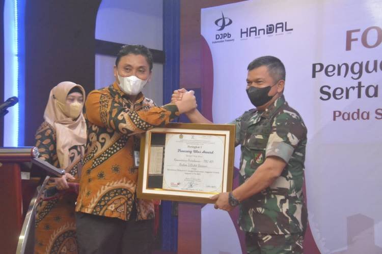 Akuntabel Kelola Keuangan Negara, Pangdam I BB “Peringkat I Treasury Ulos Awards”