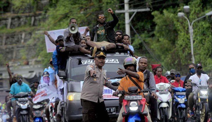 Lukas Enembe Akui Main Judi ke Singapura
