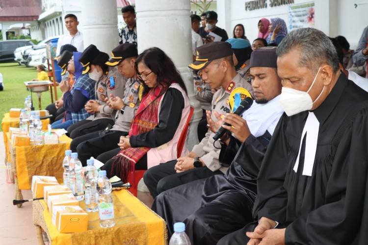 Pasca Tragedi Kanjuruhan Malang dan Gempa di Taput, Polres Pematangsiantar Gelar Doa  Bersama